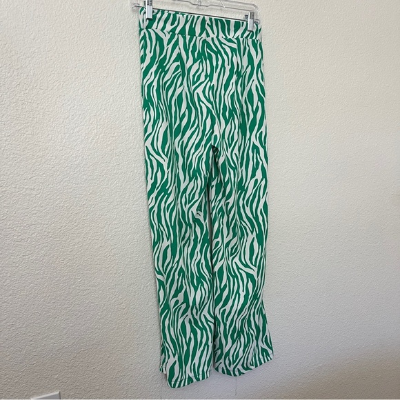 Fashion Nova Kelly Green and White Zebra Print Straight Leg Pants - Picture 4 of 7